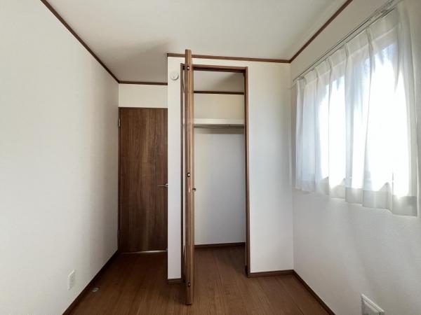 綾瀬市深谷中１丁目 戸建 収納