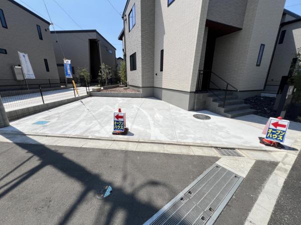 綾瀬市深谷中２丁目 戸建 駐車場