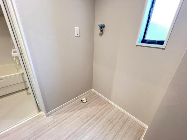 綾瀬市深谷中２丁目 戸建 ランドリースペース