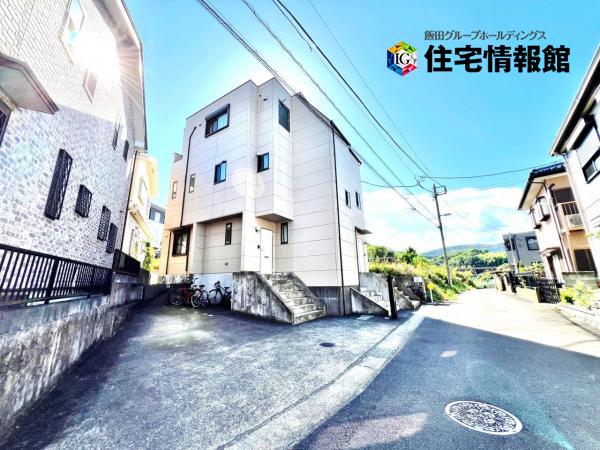 秦野市北矢名 中古戸建 前面道路含む現地写真
