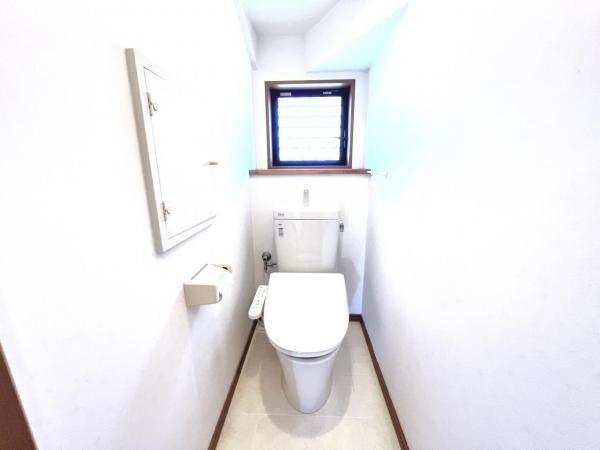 平塚市岡崎 中古戸建 トイレ