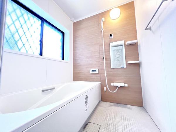 平塚市岡崎 中古戸建 浴室