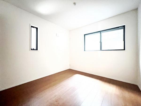 川崎市宮前区犬蔵２丁目 戸建 洋室