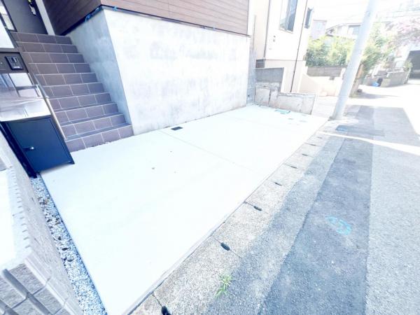 川崎市宮前区犬蔵２丁目 戸建 駐車場