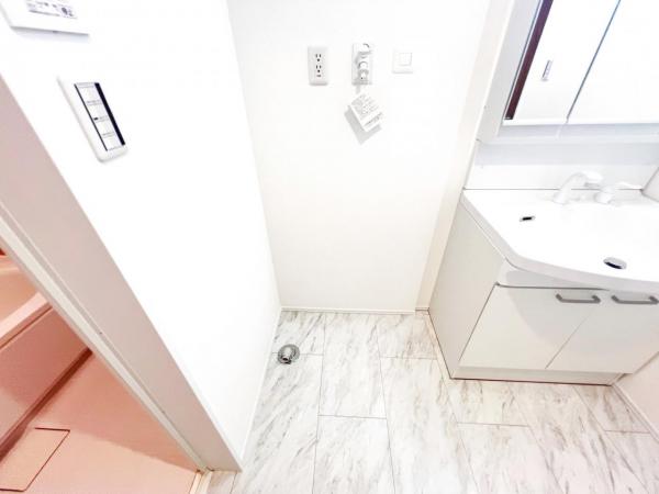 川崎市宮前区犬蔵２丁目 戸建 ランドリースペース