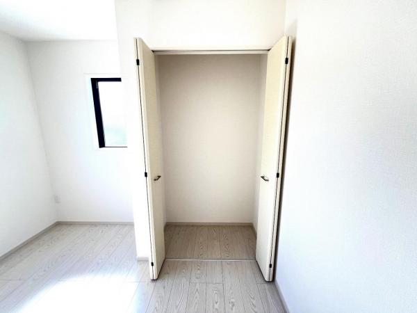 横浜市栄区桂台南１丁目 戸建 収納