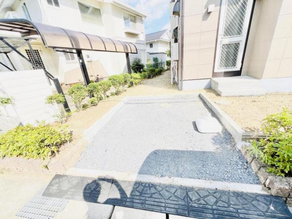 市原市ちはら台南５丁目 中古戸建 駐車場