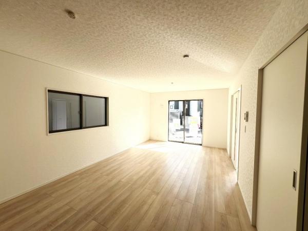 新築戸建 千葉県柏市新逆井１丁目 京成松戸線五香駅 2,888万円