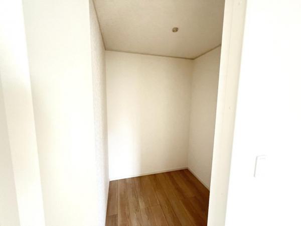 柏市新逆井 第8 収納