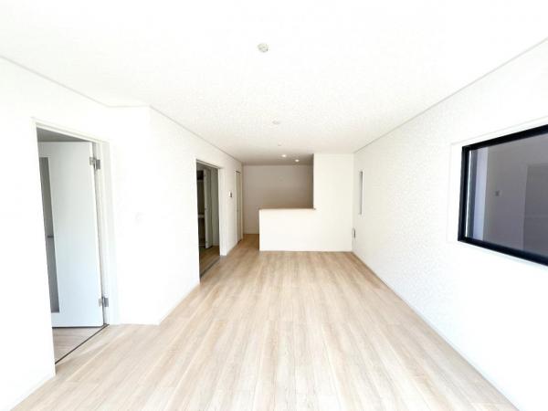 柏市新逆井 第8 ダイニングキッチン