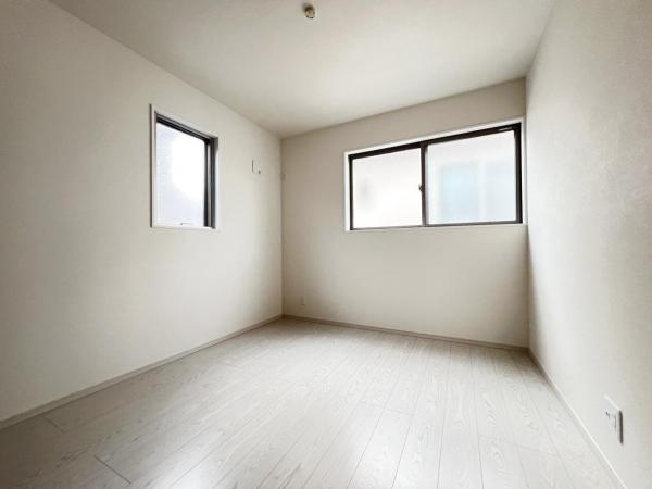 藤沢市高倉6期 洋室