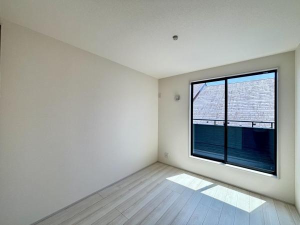 横浜市金沢区高舟台２丁目 戸建 洋室