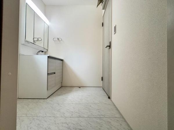 横浜市金沢区高舟台２丁目 戸建 脱衣所