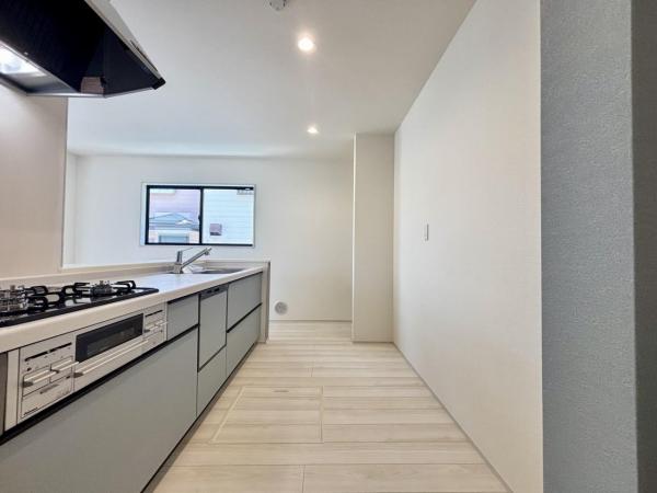 横浜市金沢区高舟台２丁目 戸建 キッチン