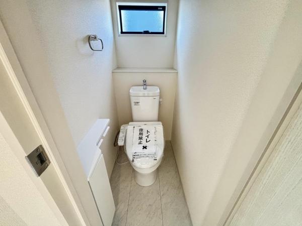 横浜市金沢区高舟台２丁目 戸建 トイレ