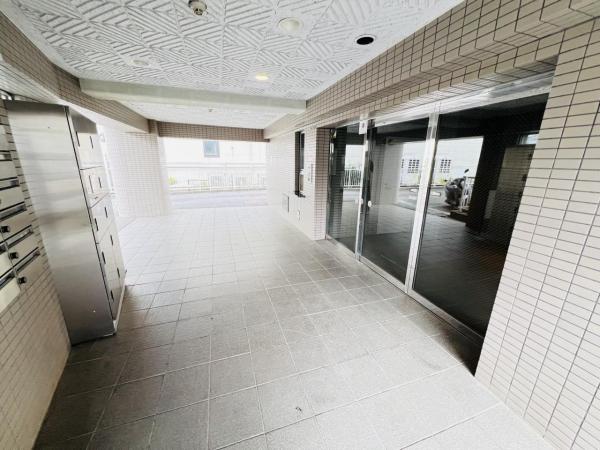 戸塚ダイカンプラザ エントランス（外）