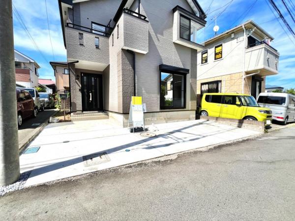 伊勢原市串橋 中古戸建 駐車場