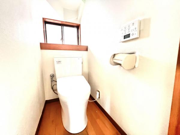 伊勢原市坪ノ内 中古戸建 トイレ