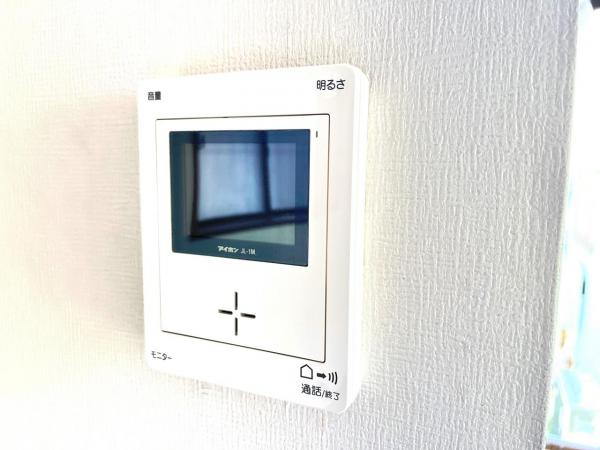 伊勢原市坪ノ内 中古戸建 TVモニター付きインターフォン