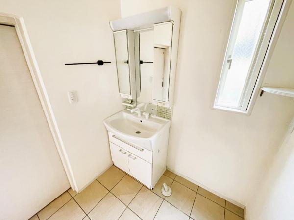 小田原市久野 中古戸建 洗面化粧台