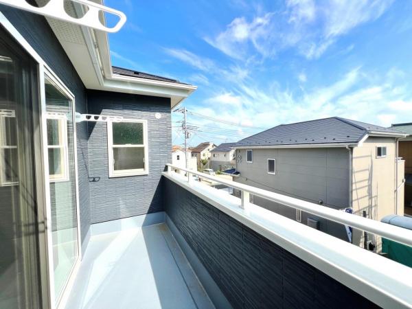 伊勢原市沼目４丁目 戸建 バルコニー