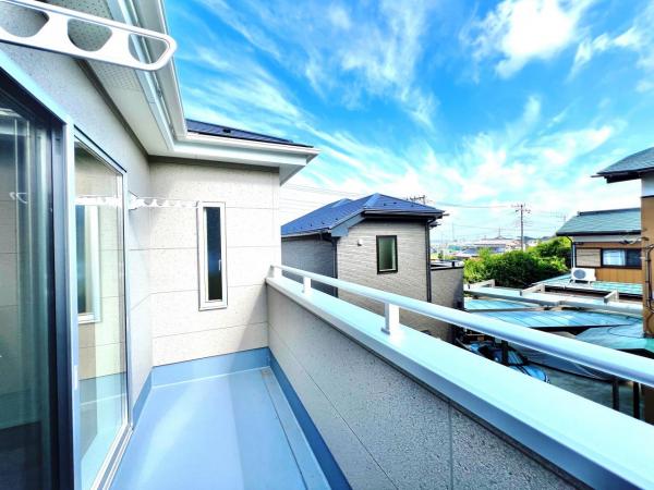 伊勢原市沼目４丁目 戸建 バルコニー