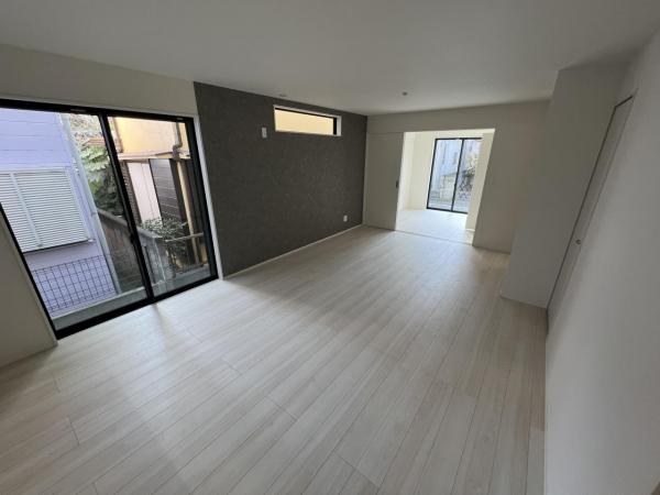 新築戸建 埼玉県草加市八幡町 東武伊勢崎線獨協大学前駅 3,999万円