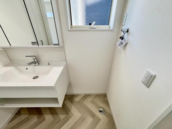 横須賀市舟倉２丁目 戸建 ランドリースペース