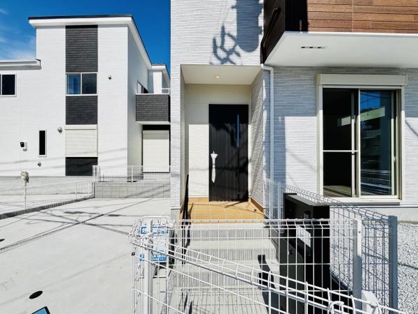 横須賀市舟倉２丁目 戸建 玄関