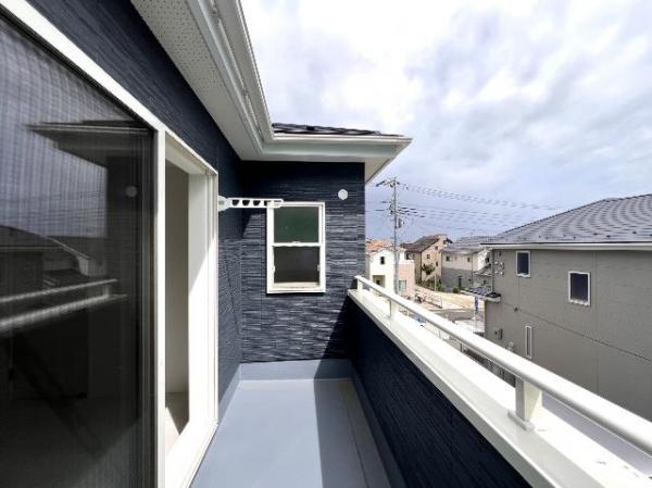 伊勢原市沼目４丁目 戸建 バルコニー