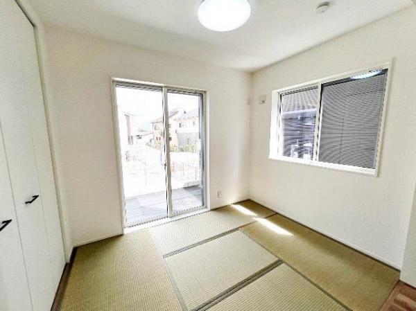 伊勢原市沼目４丁目 戸建 和室