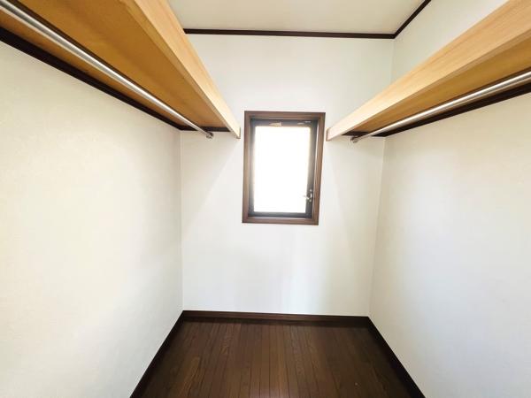 横浜市瀬谷区北新 中古戸建 ウォークインクローゼット