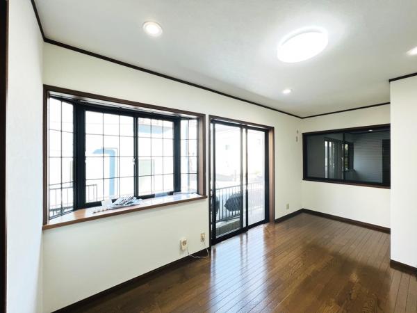 横浜市瀬谷区北新 中古戸建 リビングダイニング