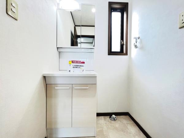 横浜市瀬谷区北新 中古戸建 洗面化粧台