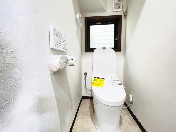 横浜市瀬谷区北新 中古戸建 トイレ