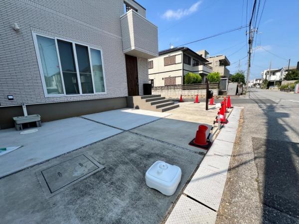蓮田市大字閏戸 中古戸建 駐車場