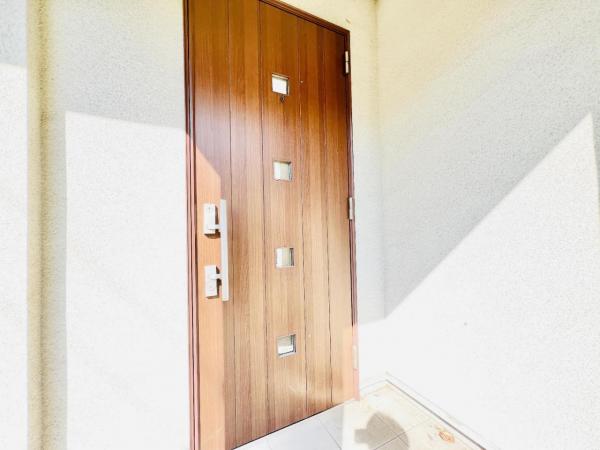 木更津市港南台４丁目 中古戸建 玄関