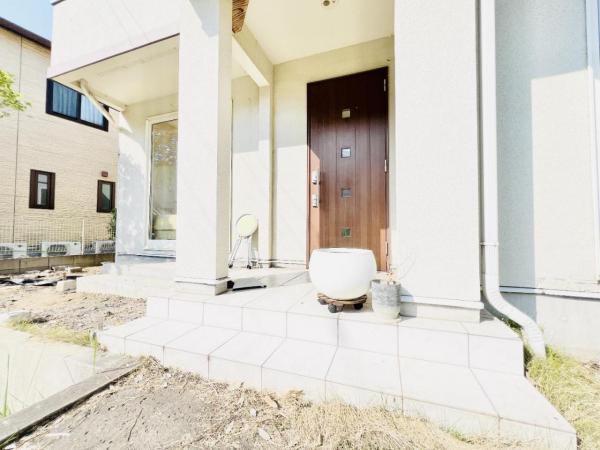 木更津市港南台４丁目 中古戸建 玄関