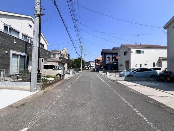 西多摩郡瑞穂町長岡１丁目 戸建 前面道路含む現地写真
