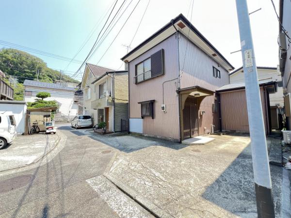 横須賀市公郷町５丁目 土地 前面道路含む現地写真