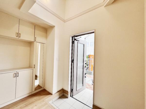 立川市一番町 玄関