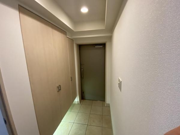 ジェイパーク向ヶ丘メイプルハウス 玄関
