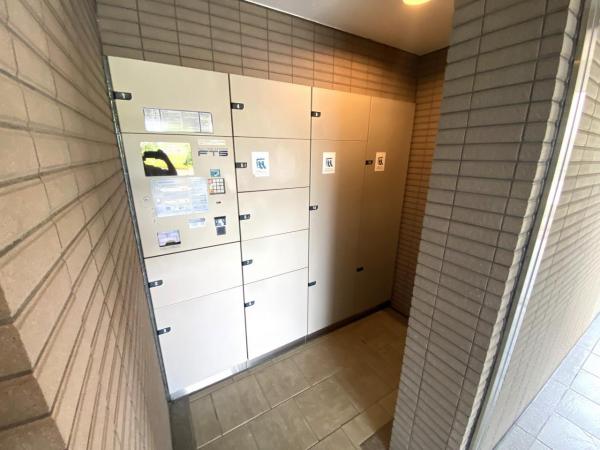 ジェイパーク向ヶ丘メイプルハウス 宅配ボックス