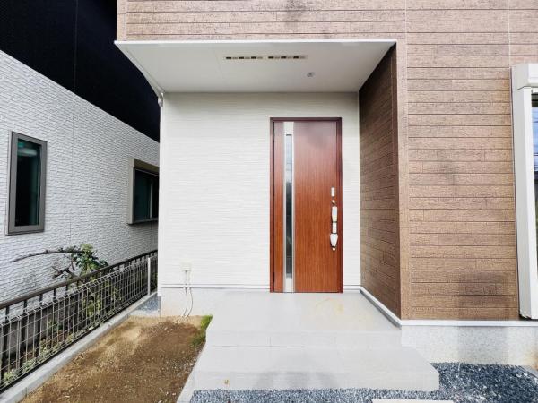 柏市酒井根23ー1期 玄関