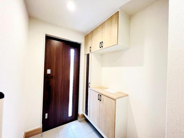 柏市酒井根23ー1期 玄関