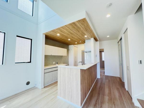 綾瀬市深谷中２丁目 戸建 ダイニングキッチン