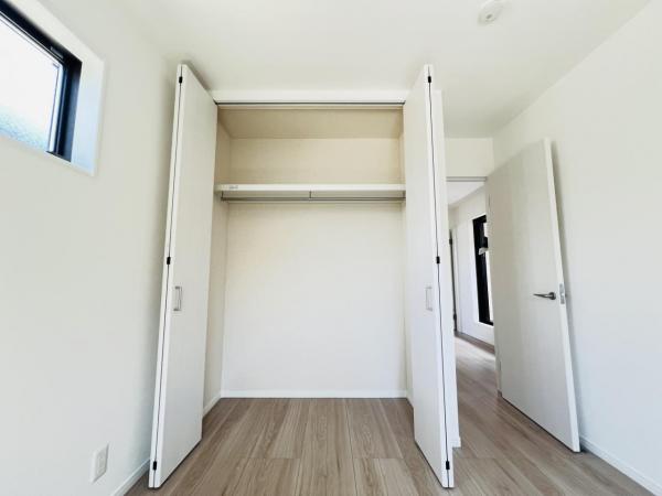 綾瀬市深谷中２丁目 戸建 収納