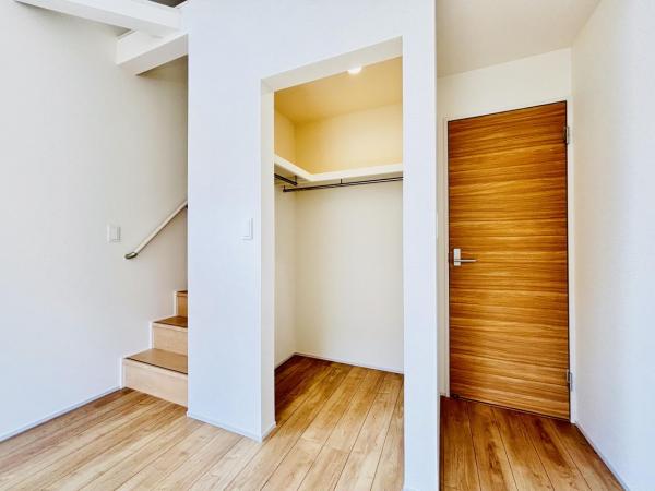 横須賀市岩戸３丁目 戸建 ウォークインクローゼット