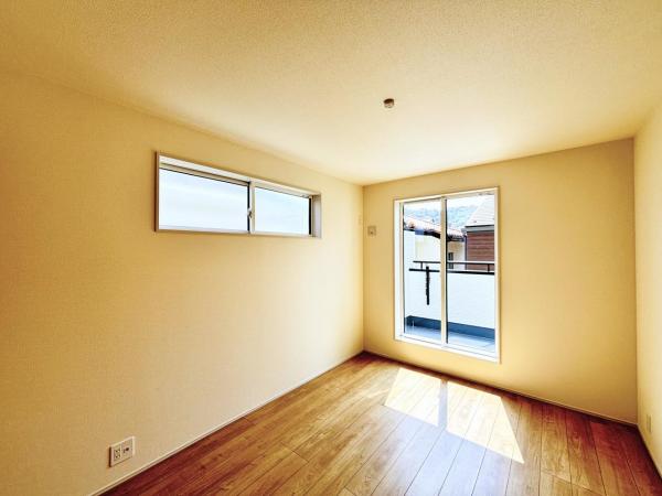 横須賀市岩戸３丁目 戸建 洋室