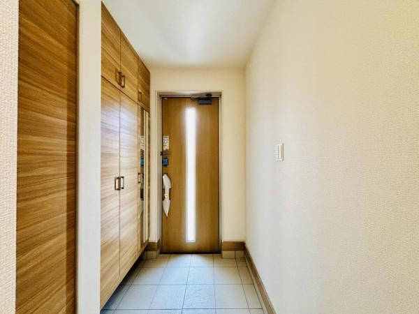 横須賀市岩戸３丁目 戸建 玄関